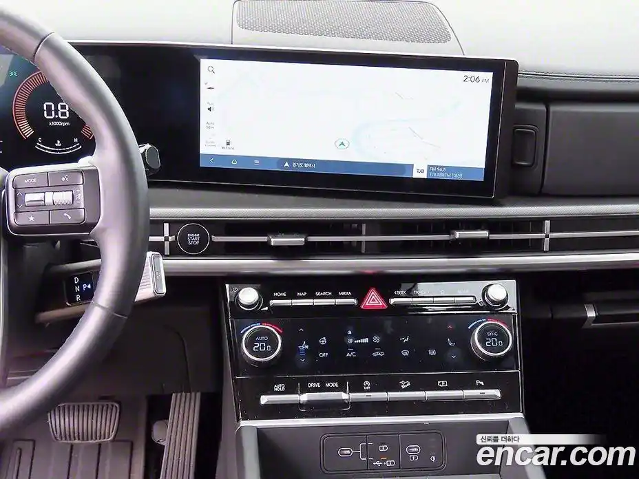 Hyundai Santa Fe 2024 2.5 Автомат в Москве № 280668, фото 9