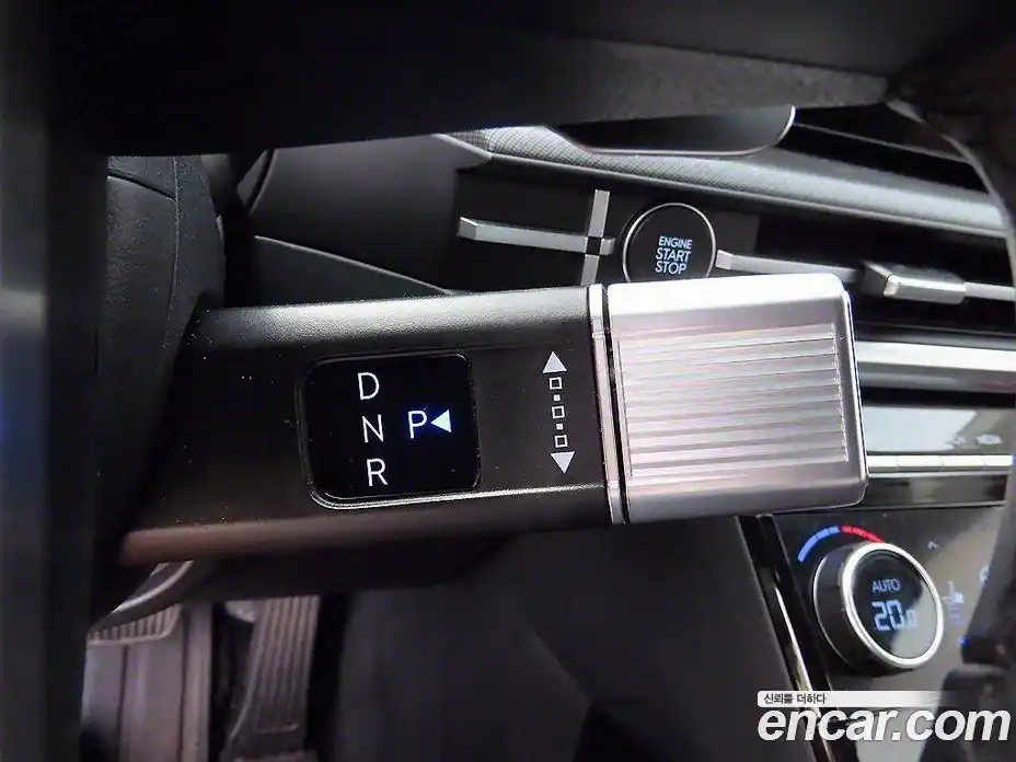 Hyundai Santa Fe 2024 2.5 Автомат в Москве № 280668, фото 10