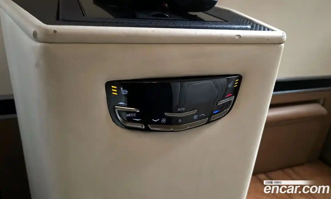 Cadillac Escalade 2017 6.2 Автомат в Москве № 285594, фото 11