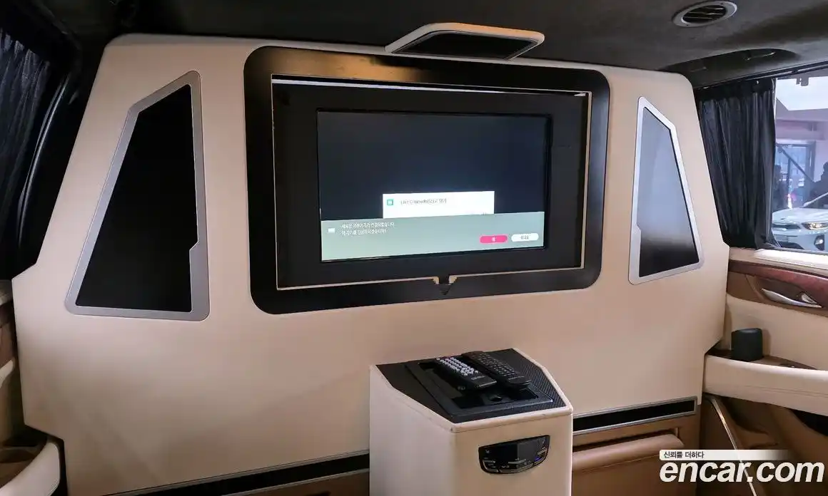 Cadillac Escalade 2017 6.2 Автомат в Москве № 285594, фото 20