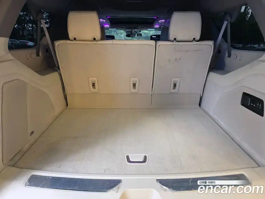 Cadillac Escalade 2023 6.2 Автомат в Москве № 285631, фото 20