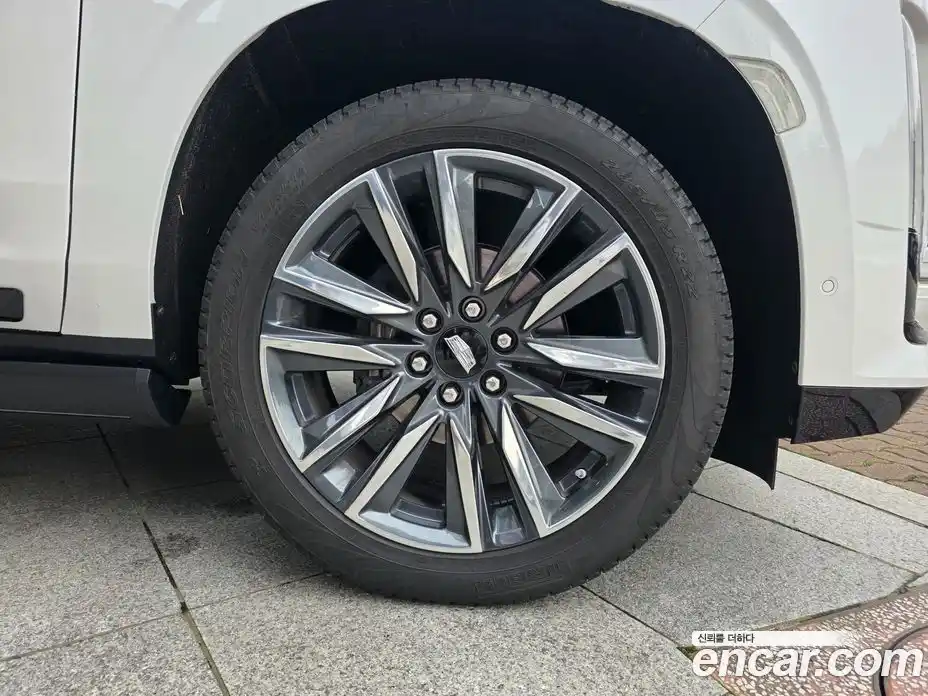 Cadillac Escalade 2023 6.2 Автомат в Москве № 285631, фото 5