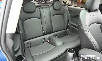 Mini Cooper 2023 1.5 Автомат в Москве № 299280, миниатюра 12