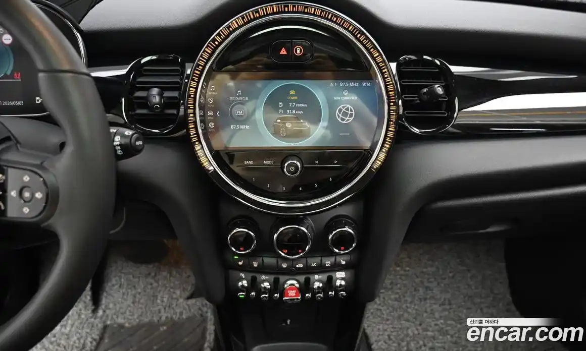 Mini Cooper 2023 1.5 Автомат в Москве № 299280, фото 14