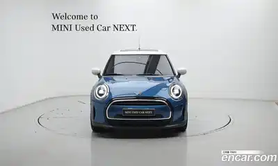 Mini Cooper 2023 1.5 Автомат в Москве № 299280, миниатюра 3