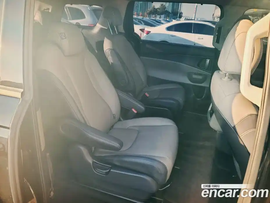 Kia Canival 2025 2.2 Автомат в Москве № 307837, фото 9