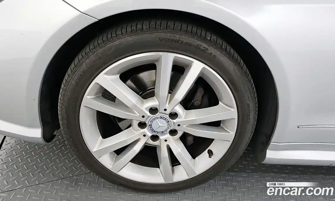 Mercedes-Benz E-Class 2013 3.5 Автомат в Москве № 311526, фото 6