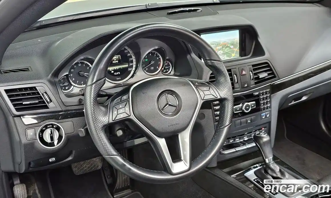 Mercedes-Benz E-Class 2013 3.5 Автомат в Москве № 311526, фото 9