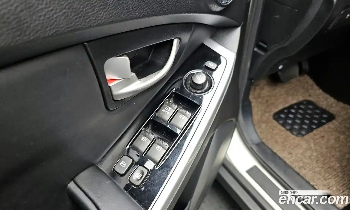 SsangYong Korando 2015 2.0 Автомат в Москве № 31589, фото 12