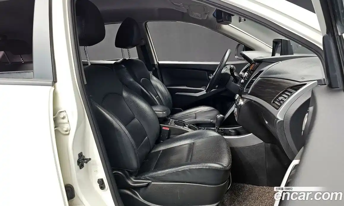 SsangYong Korando 2015 2.0 Автомат в Москве № 31589, фото 13