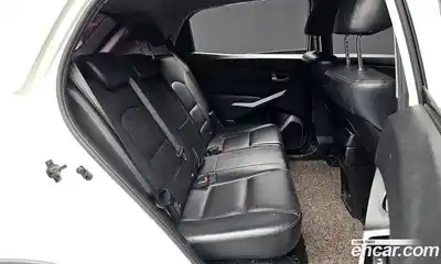 SsangYong Korando 2015 2.0 Автомат в Москве № 31589, миниатюра 4