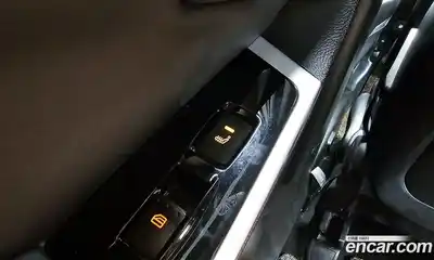 SsangYong Korando 2015 2.0 Автомат в Москве № 31589, миниатюра 7