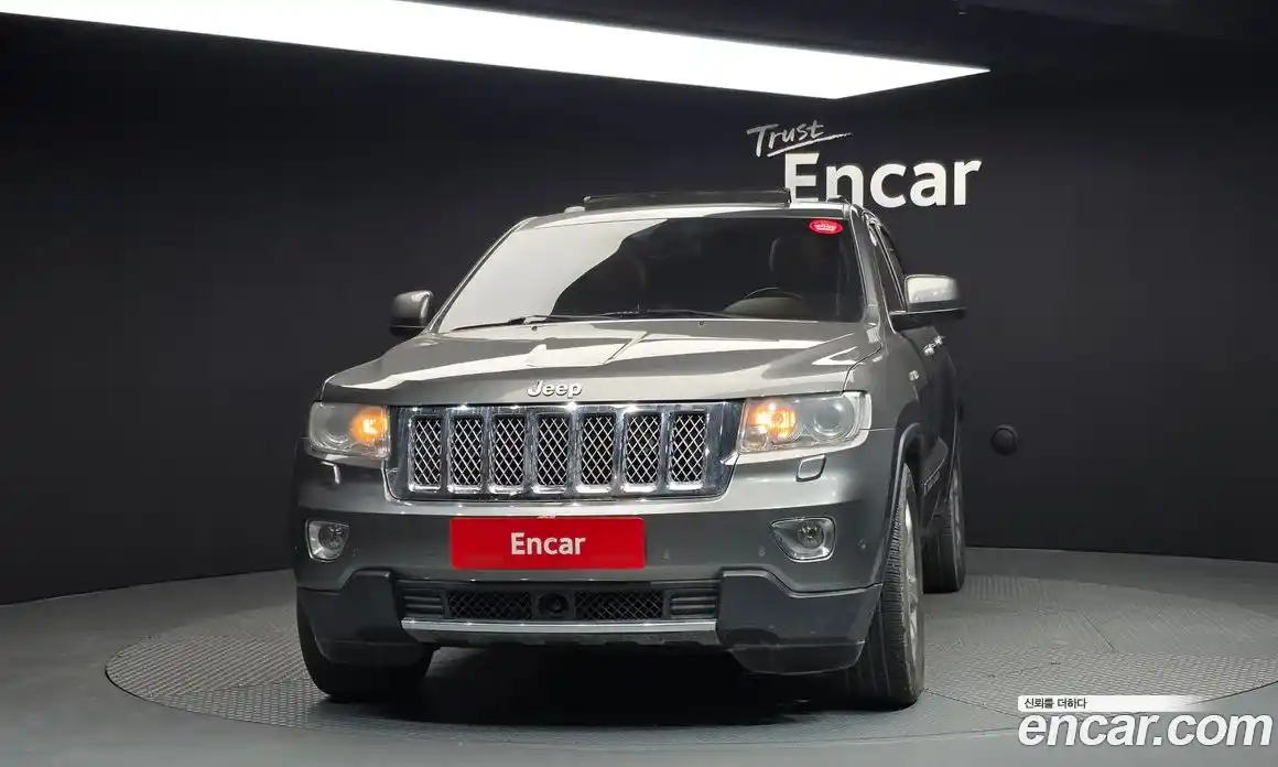 Jeep Cherokee 2012 3.0 Автомат в Москве № 318272, фото 10