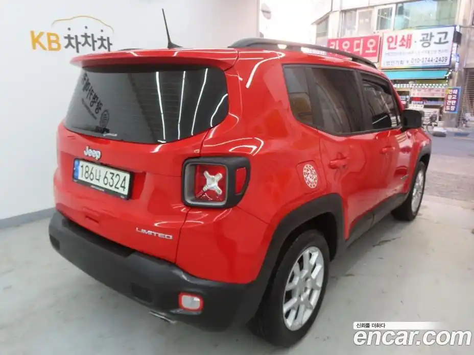 Jeep Renegade 2021 2.4 Автомат в Москве № 318295, фото 3