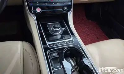 Jaguar XE 2017 2.0 Автомат в Москве № 320146, миниатюра 11
