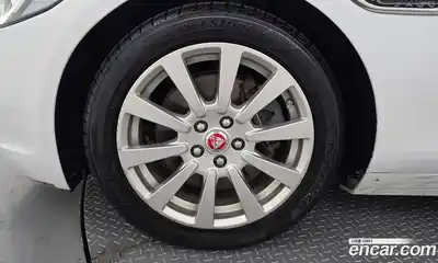 Jaguar XE 2017 2.0 Автомат в Москве № 320146, миниатюра 12