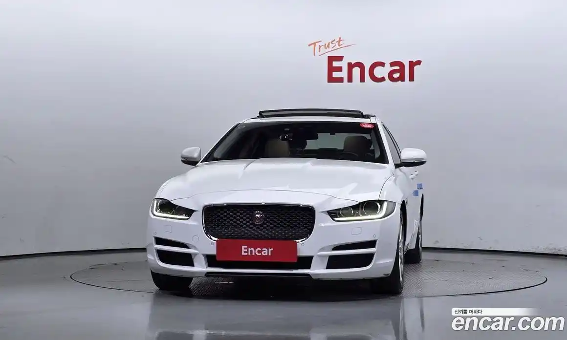 Jaguar XE 2017 2.0 Автомат в Москве № 320146, фото 9
