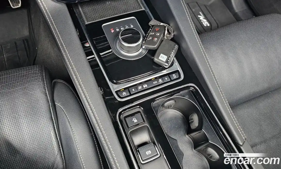 Jaguar F-Pace 2017 3.0 Автомат в Москве № 320227, фото 19