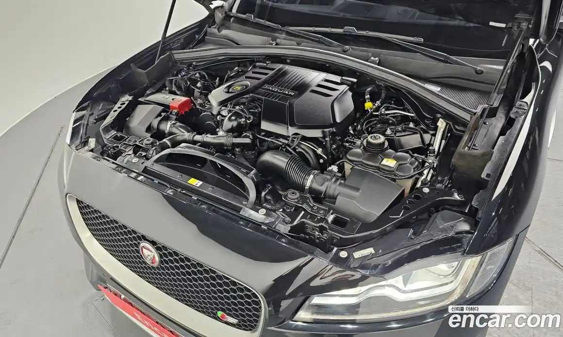 Jaguar F-Pace 2017 3.0 Автомат в Москве № 320227, фото 20