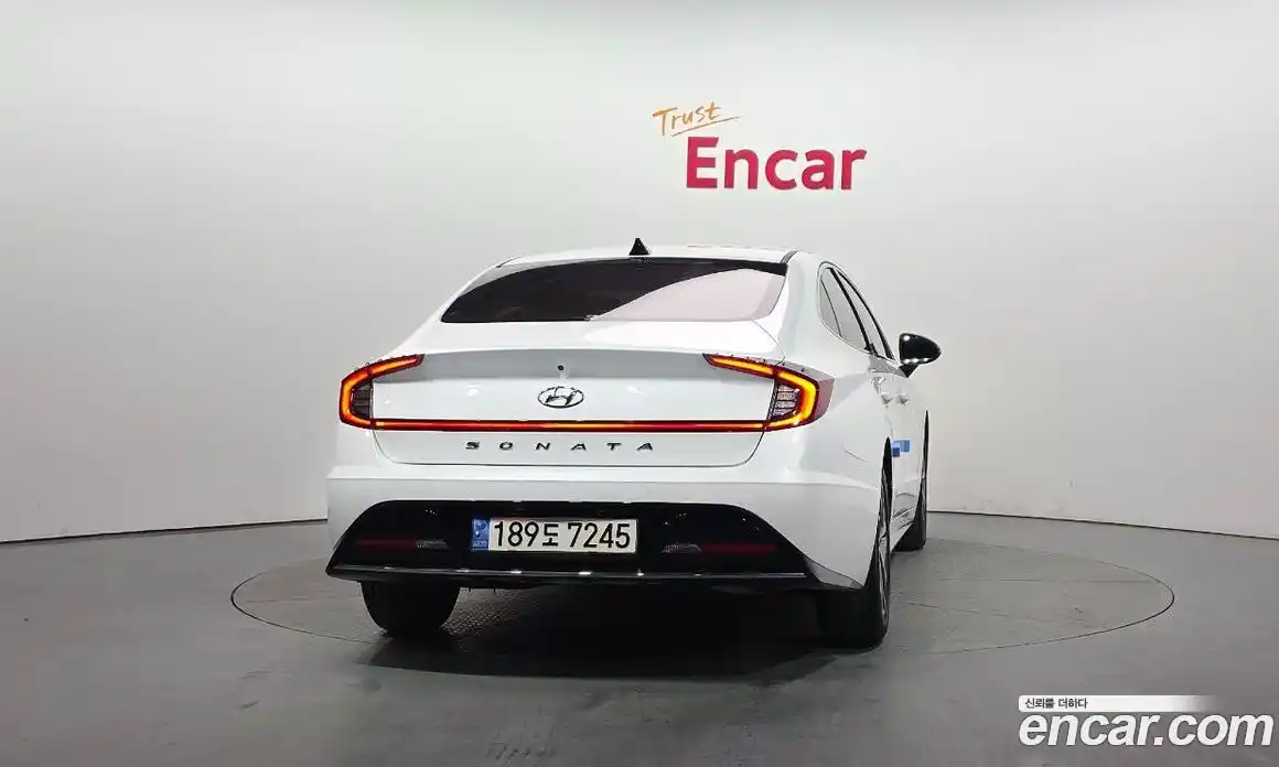 Hyundai Sonata 2022 2.0 Автомат в Москве № 3249, фото 4