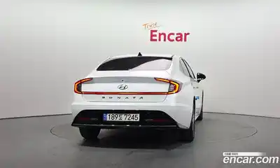 Hyundai Sonata 2022 2.0 Автомат в Москве № 3249, миниатюра 4