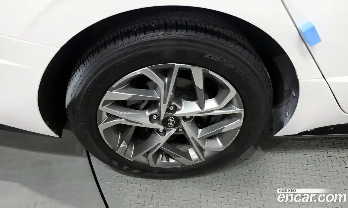 Hyundai Sonata 2022 2.0 Автомат в Москве № 3249, фото 5