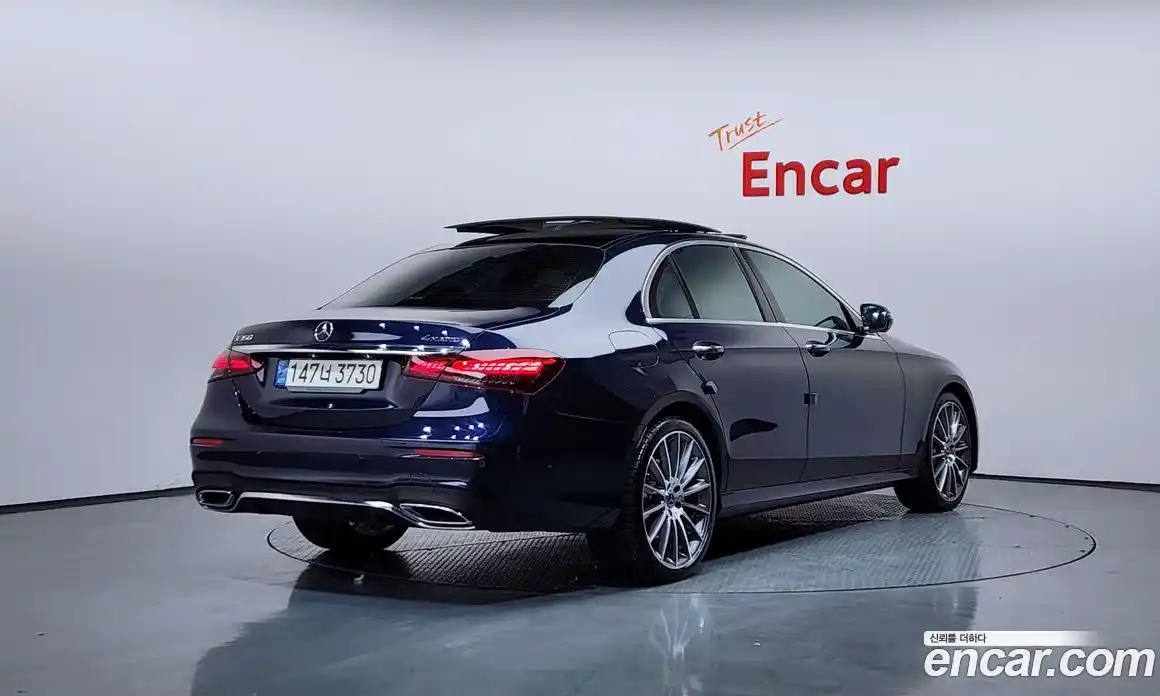 Mercedes-Benz E-Class 2021 2.0 Автомат в Москве № 325013, фото 10