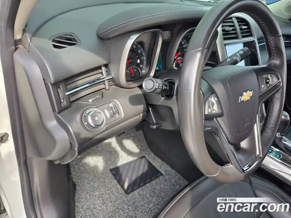 Chevrolet Malibu 2015 2.0 Автомат в Москве № 327729, фото 13