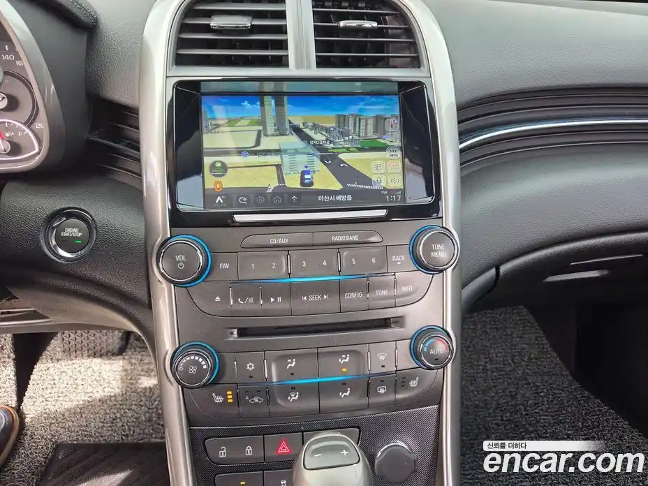 Chevrolet Malibu 2015 2.0 Автомат в Москве № 327729, фото 16