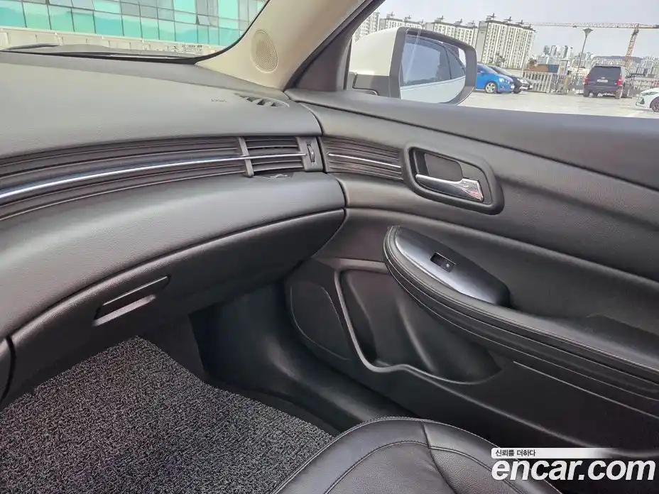 Chevrolet Malibu 2015 2.0 Автомат в Москве № 327729, фото 19