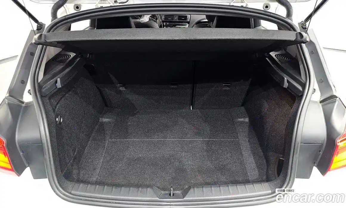 BMW 1-Series 2016 2.0 Автомат в Москве № 336579, фото 11