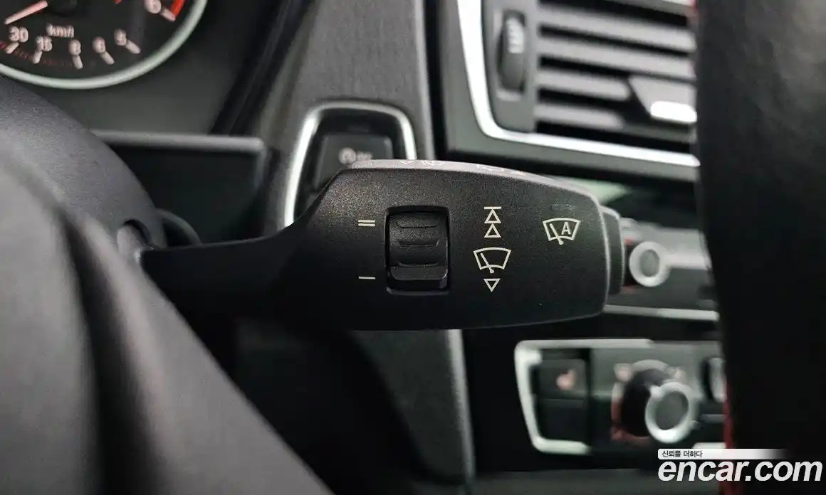 BMW 1-Series 2016 2.0 Автомат в Москве № 336579, фото 4