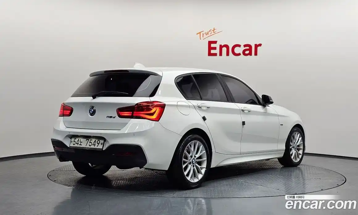 BMW 1-Series 2016 2.0 Автомат в Москве № 336579, фото 6