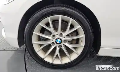 BMW 1-Series 2016 2.0 Автомат в Москве № 336579, миниатюра 9