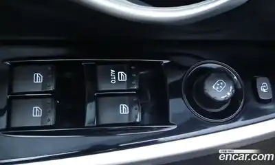 SsangYong Korando 2017 2.2 Автомат в Москве № 33763, миниатюра 11