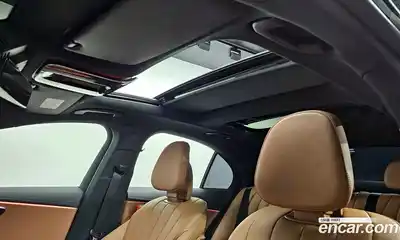 Mercedes-Benz E-Class 2024 2.0 Автомат в Москве № 338325, миниатюра 11