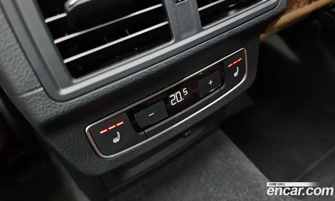 Audi Q5 2023 2.0 Автомат в Москве № 372765, фото 19