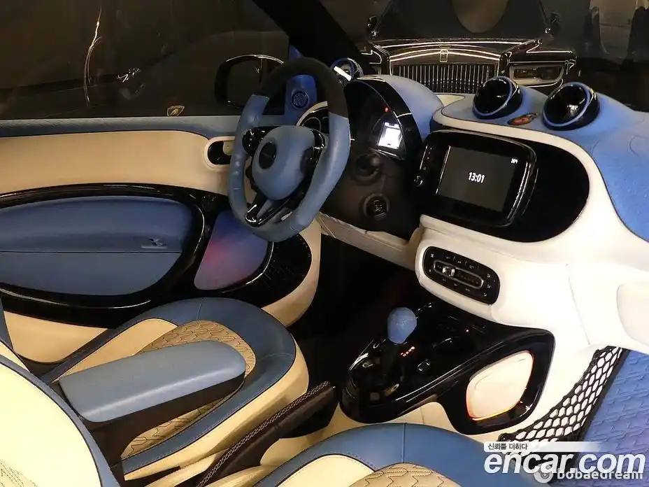 Smart Fortwo 2019 0.9 Автомат в Москве № 376128, фото 13