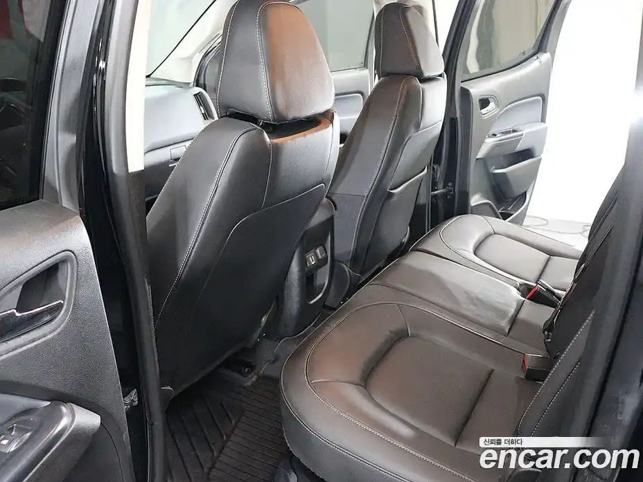 Chevrolet Colorado 2021 3.6 Автомат в Москве № 37652, фото 17