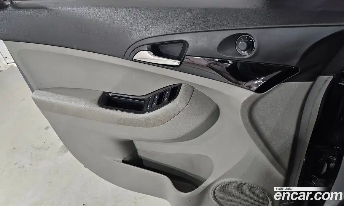 Chevrolet Orlando 2015 2.0 Автомат в Москве № 38363, фото 16