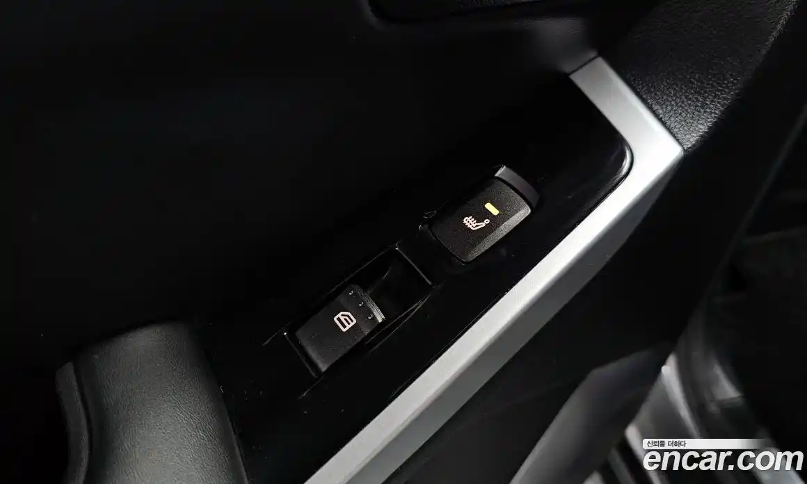 SsangYong Korando 2015 2.0 Автомат в Москве № 388325, фото 17