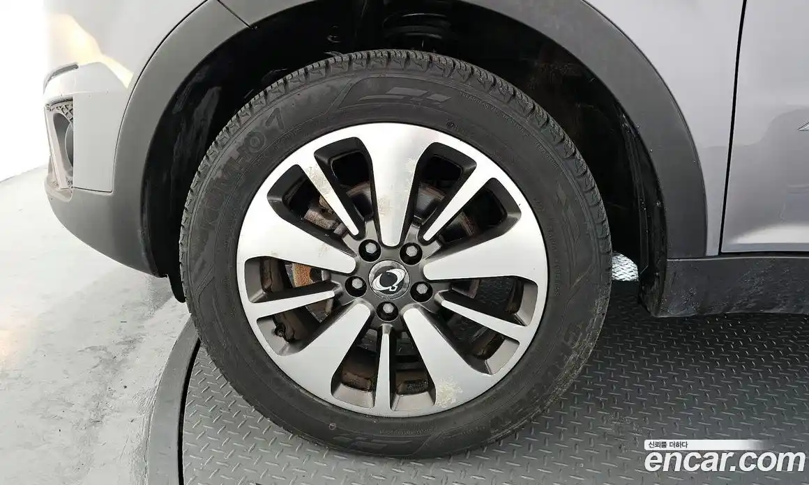 SsangYong Korando 2015 2.0 Автомат в Москве № 388325, фото 5