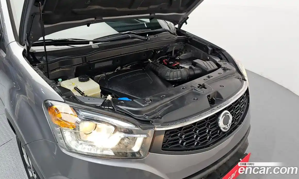 SsangYong Korando 2015 2.0 Автомат в Москве № 388325, фото 6