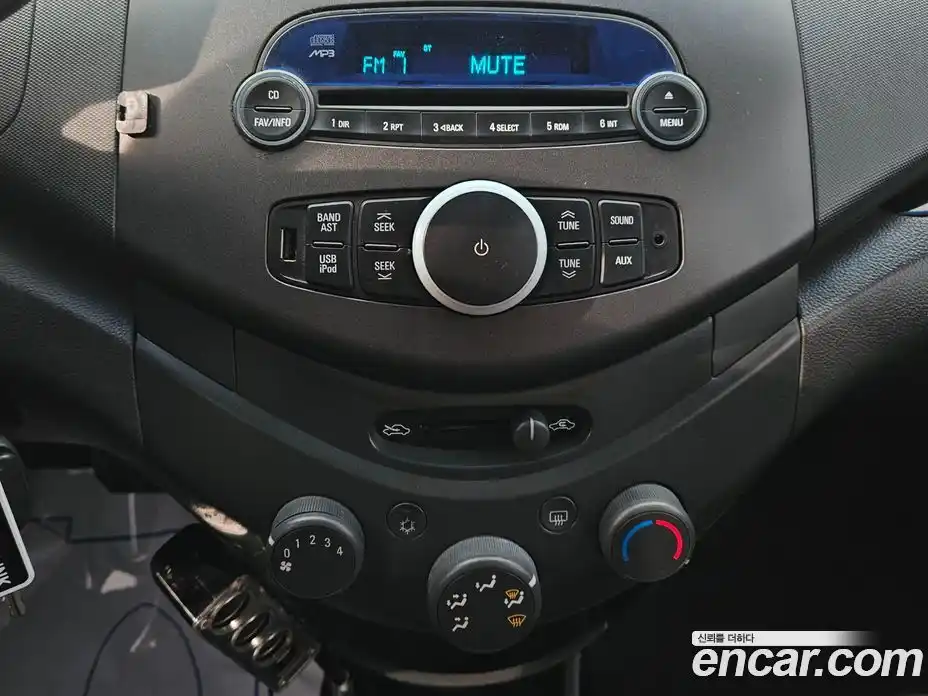 Chevrolet Spark 2012 1.0 Автомат в Москве № 397015, фото 14