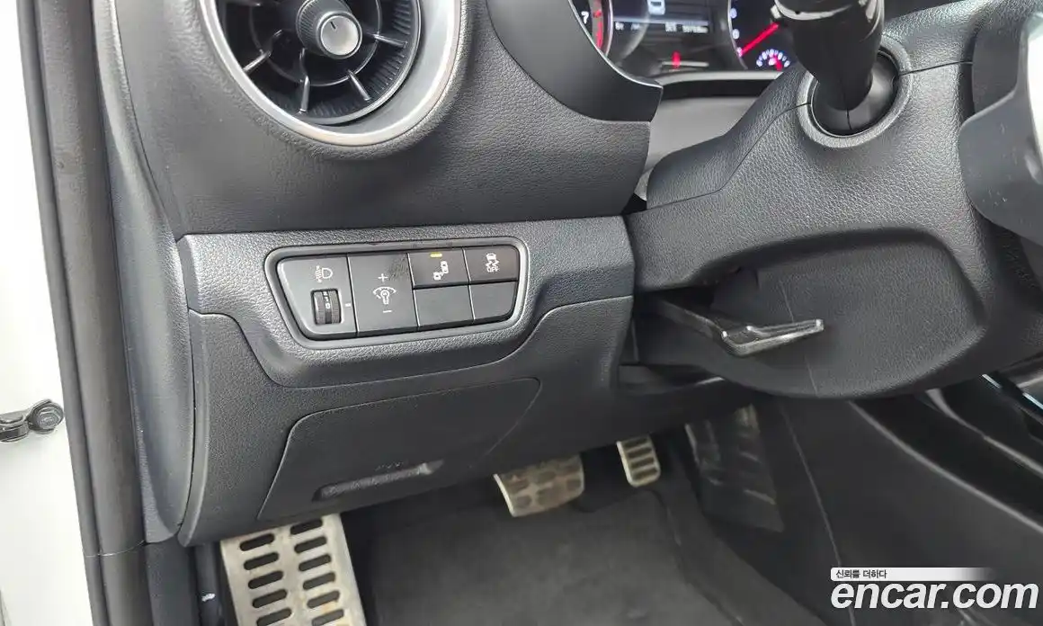 Kia K3 2022 1.6 Автомат в Москве № 402646, фото 18