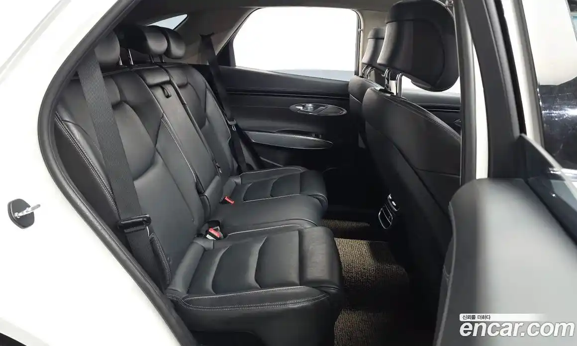 Genesis GV70 2023 2.5 Автомат в Москве № 405077, фото 12