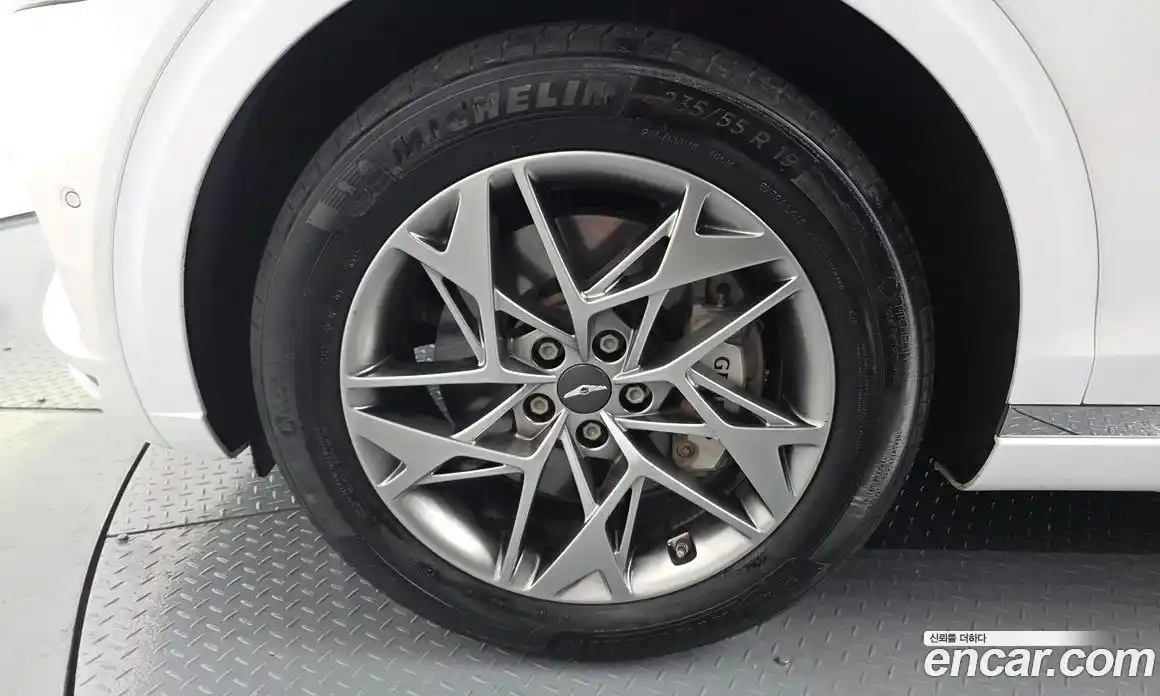 Genesis GV70 2023 2.5 Автомат в Москве № 405077, фото 5