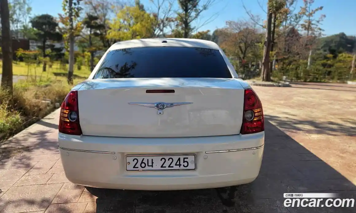 Chrysler 300C 2010 3.5 Автомат в Москве № 407549, фото 4