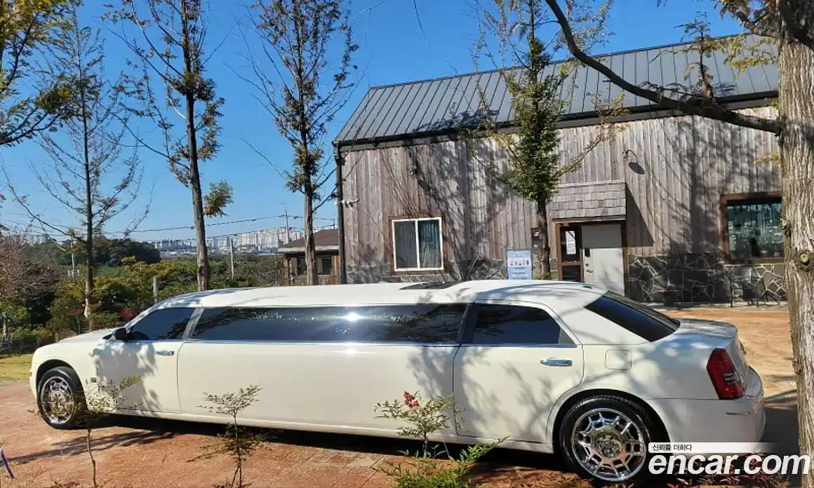 Chrysler 300C 2010 3.5 Автомат в Москве № 407549, фото 9