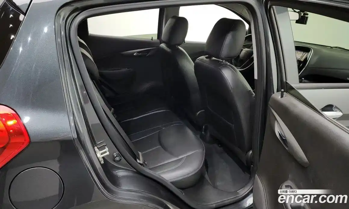 Chevrolet Spark 2018 1.0 Робот в Москве № 41233, фото 12